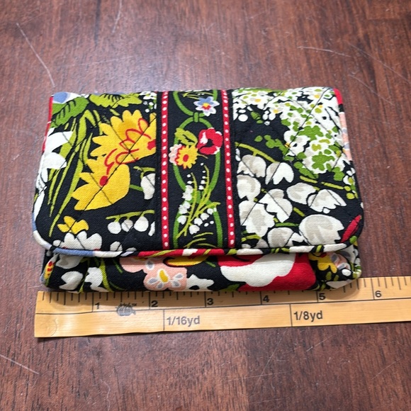 Vera Bradley - Poppy Fields Wallet - Picture 4 of 7
